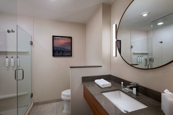 Room 9 of 25