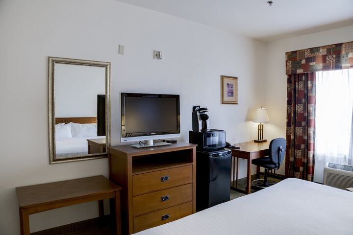 Room 25 of 49