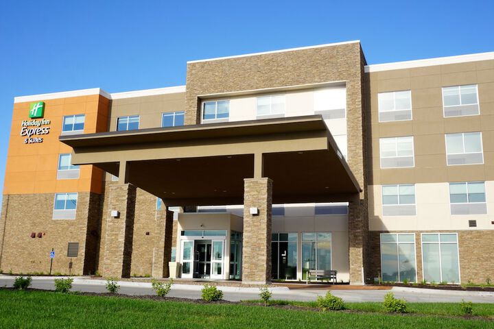 Hotel 7 of 36