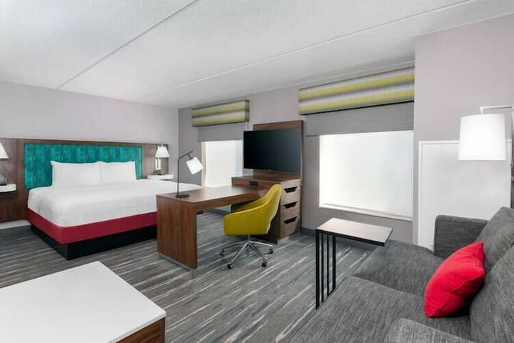 Room 6 of 22