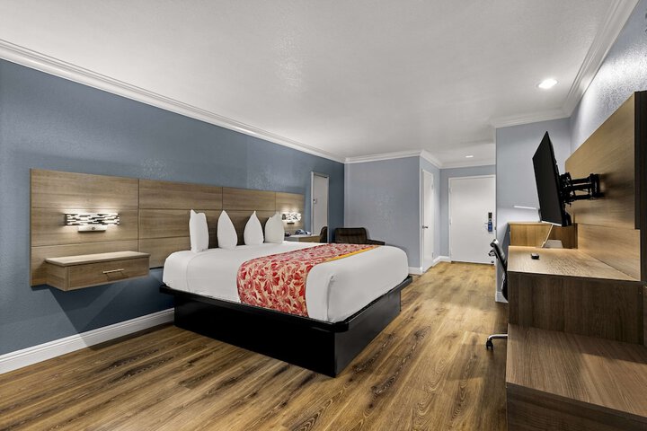 Best Western Moreno Hotel & Suites
