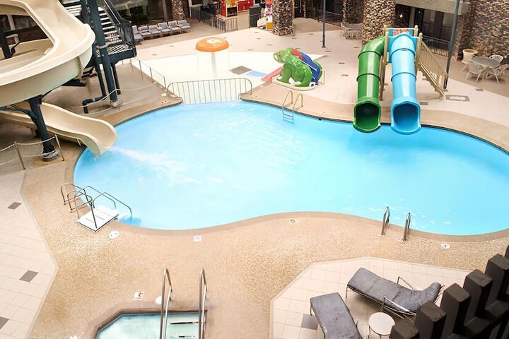Bismarck Hotel and Conference Center