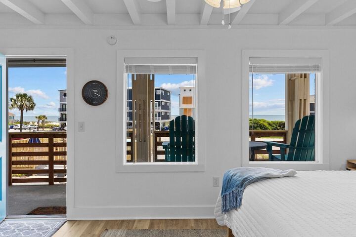 The Beach House Motel & Suites
