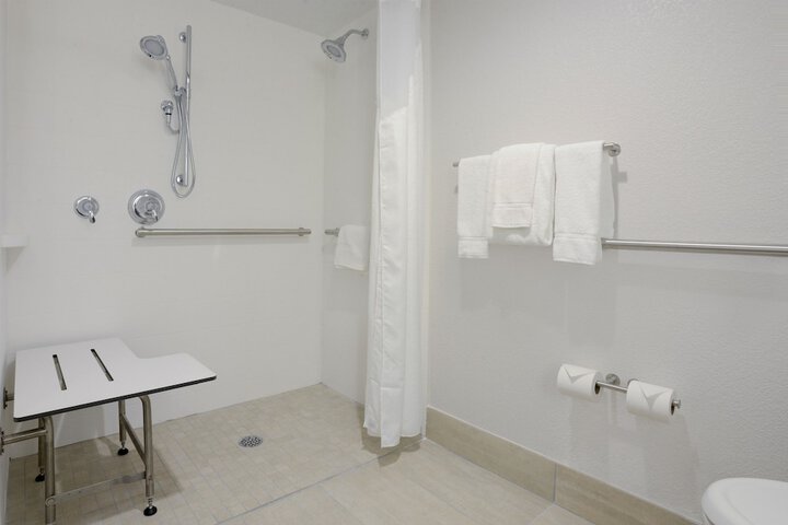 Room 20 of 48