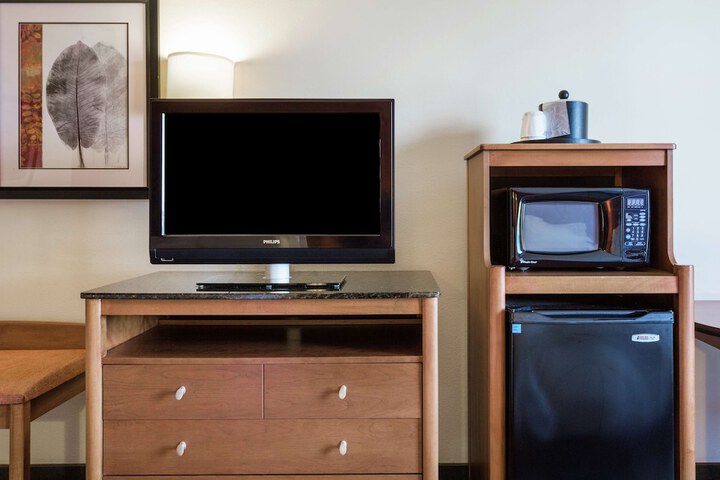 Room 8 of 21