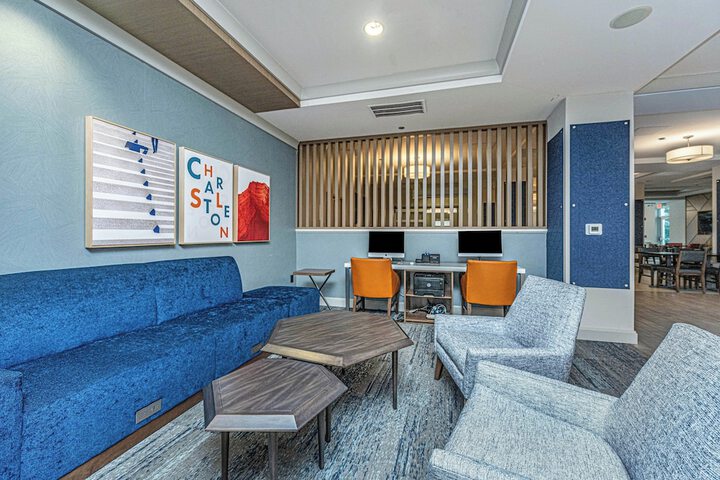 Hotel 7 of 78