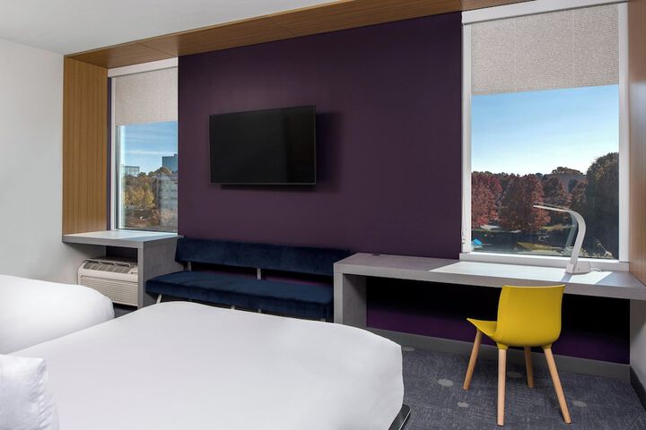 Room 18 of 39