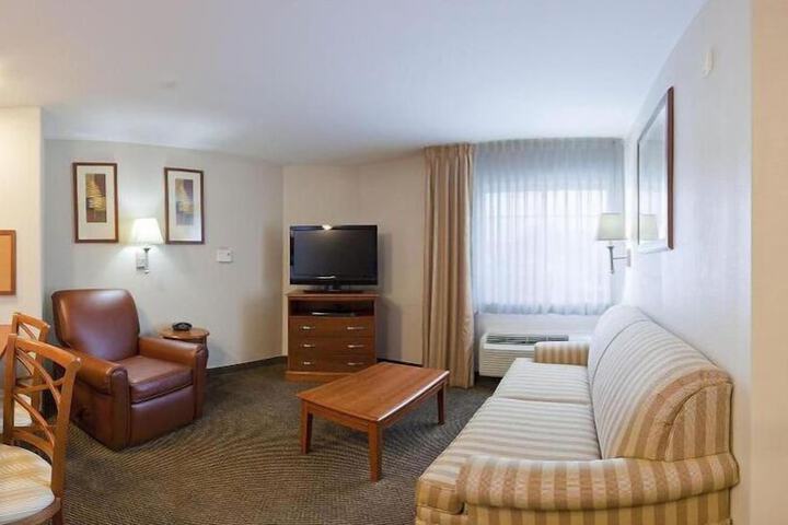 Room 13 of 23