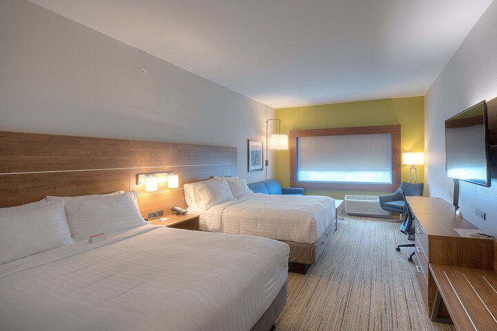 Holiday Inn Express & Suites Fort Mill by IHG