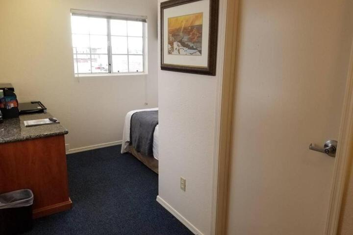 Private Grand Canyon Suite Sleeps 6 2BR 2BA 20 Mins to S Rim in Valle