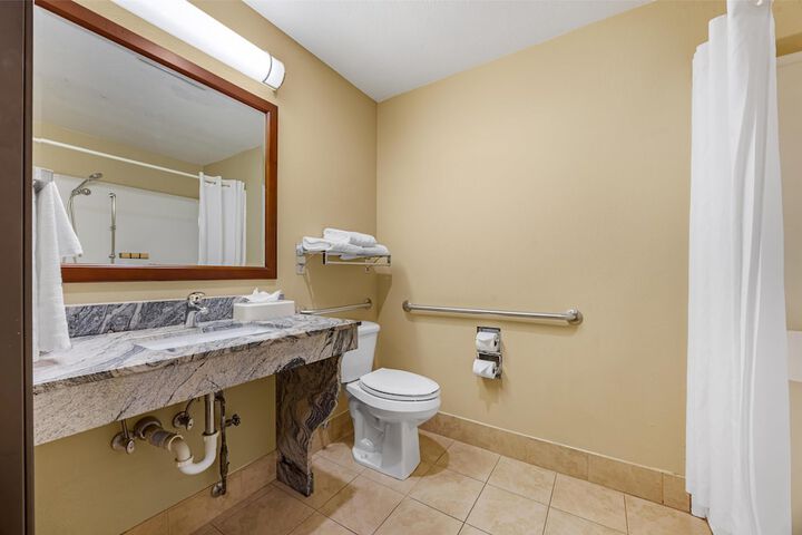 Best Western Plus Prairie Inn