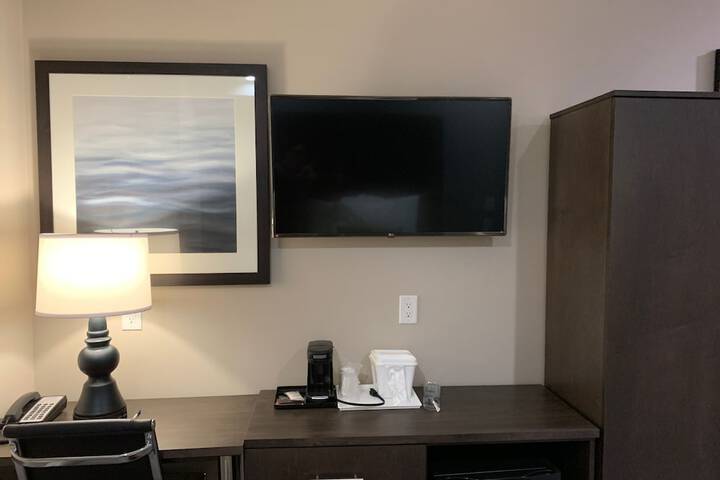 Room 12 of 26