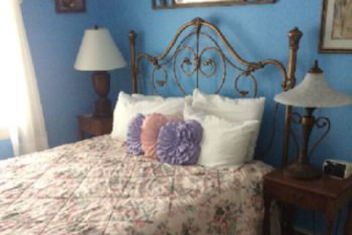 Cranberry Manor B & B