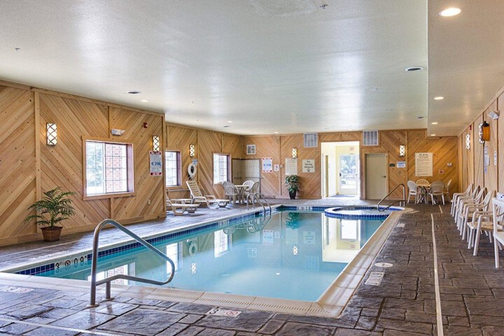 Pool 4 of 34