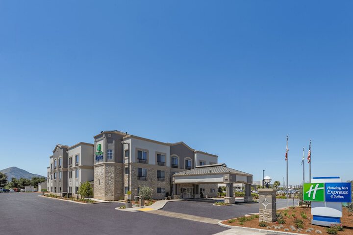 Holiday Inn Express Hotel & Suites San Jose-Morgan Hill by IHG