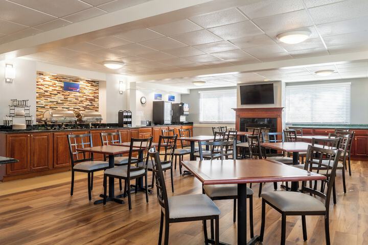 Best Western The Inn at Sharon / Foxboro