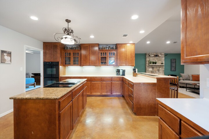 2br Texas Countryside Home w / Hot Tub!