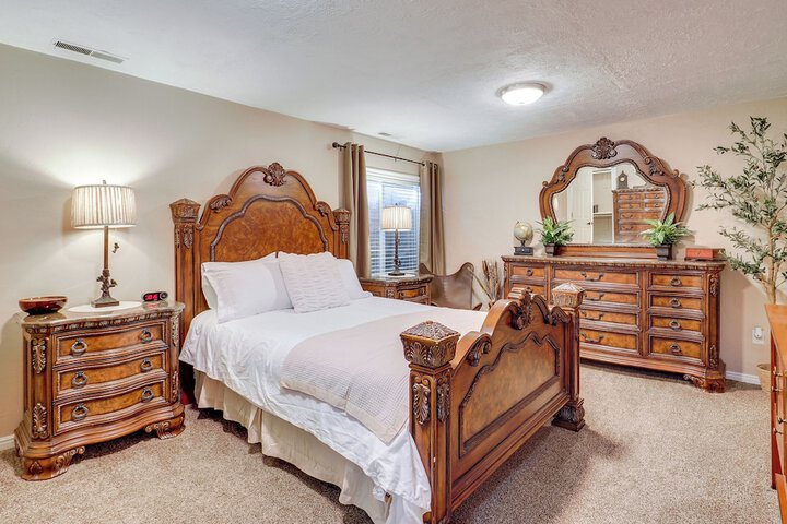 Game Room + Hot Tub: Salt Lake City Area Apt