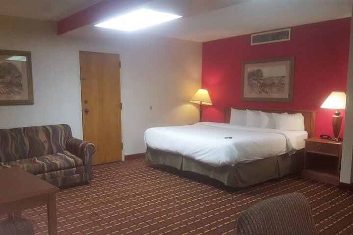 Room 11 of 27