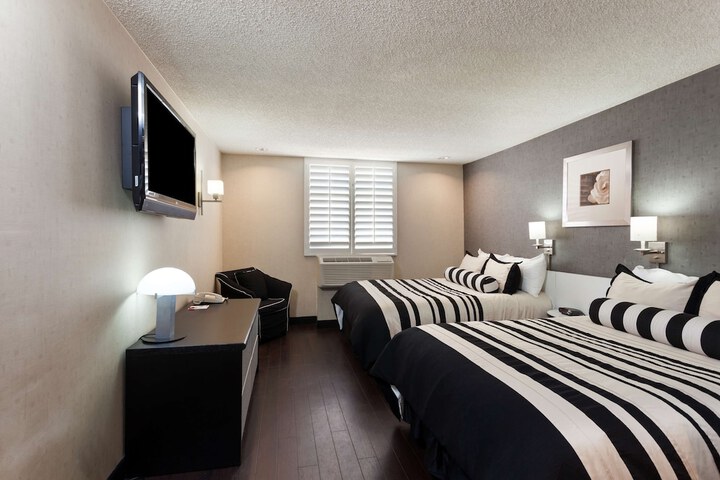 Room 44 of 63