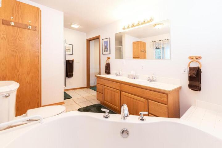 Suite 2 Lynn View Lodge