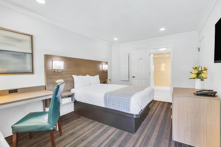 Room 22 of 61