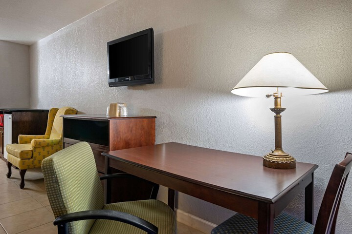 Rodeway Inn Clermont North