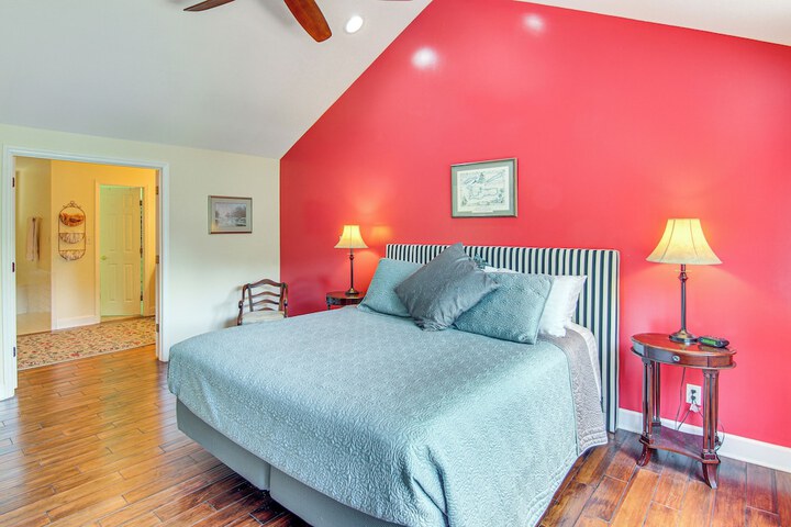 2-story Deck: Waterfront Lake Lure Home!