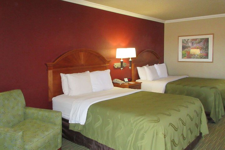 Room 30 of 51