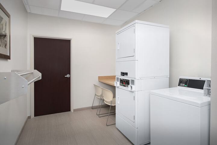 Room 30 of 52