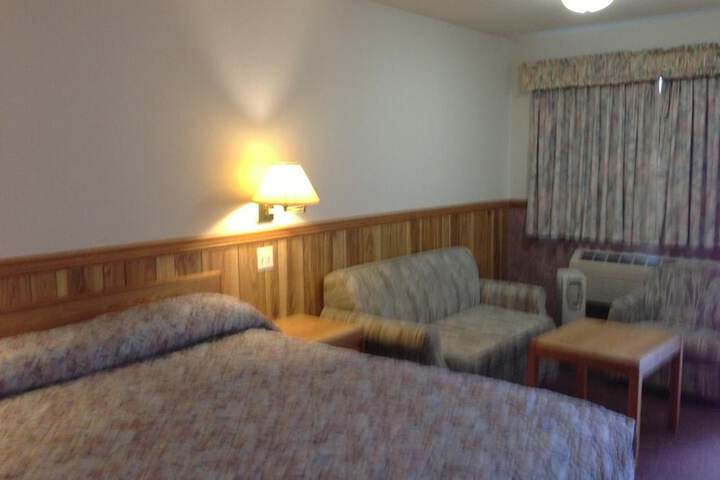 Rainbow Motor Inn
