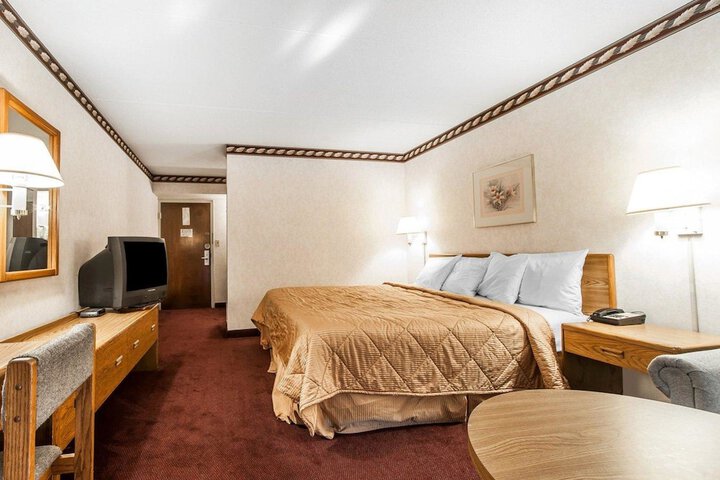 Room 16 of 30