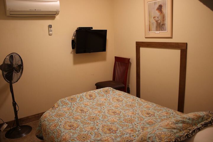 Room 37 of 70