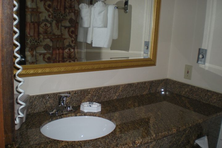 Port Angeles Inn