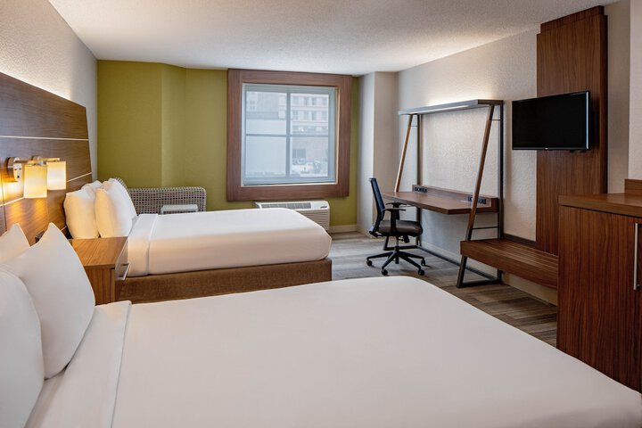 Room 9 of 52