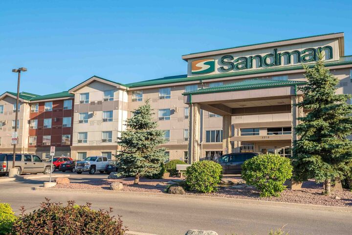Hotel 3 of 68
