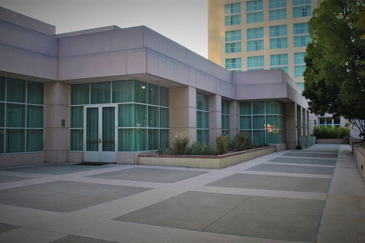 Hilton Los Angeles North / Glendale