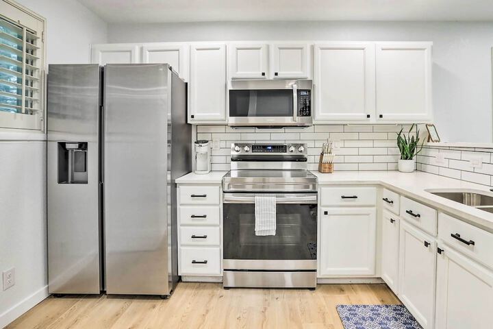 13 Mi to Dtwn Denver: Northglenn Townhome w / Patio
