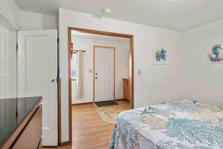 Oceanside Ocean Front Cabins
