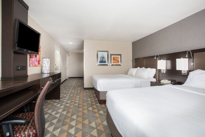 Room 28 of 44