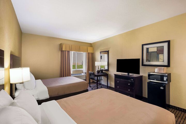 Room 18 of 40