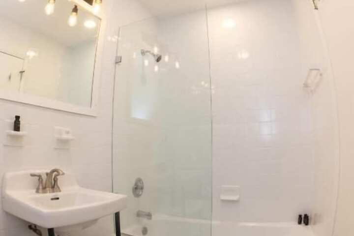 Room 42 of 62