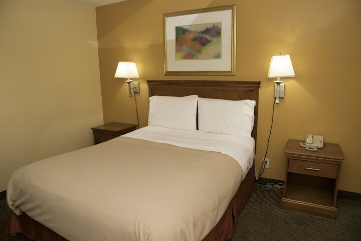 Room 12 of 37
