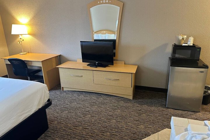 Baymont by Wyndham Lawrenceburg