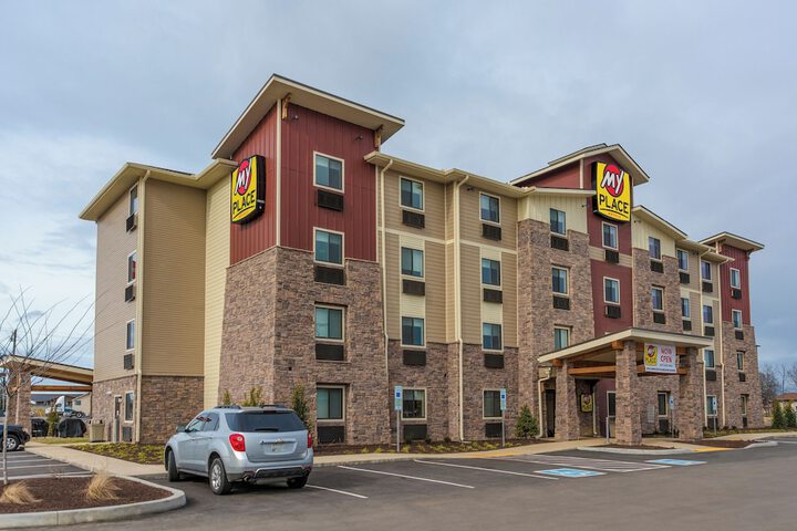Hotel 3 of 36