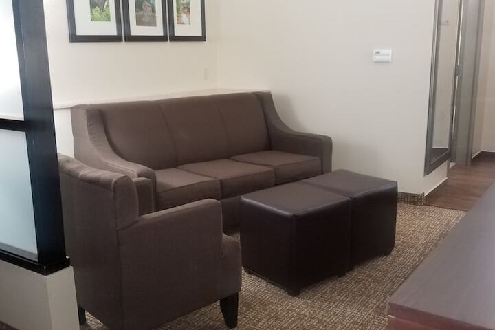 Room 21 of 48