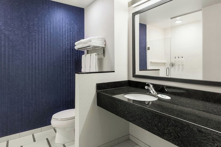 Fairfield Inn & Suites by Marriott St. Paul Northeast
