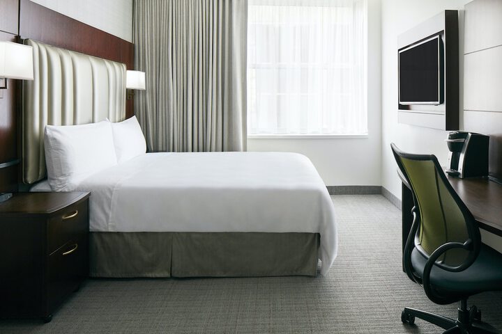 Room 26 of 43