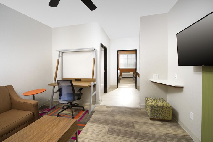 Room 17 of 21