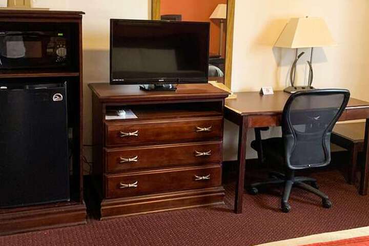 Room 18 of 38
